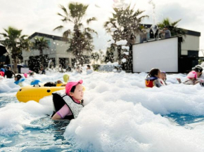 Pool and Villa Sorang